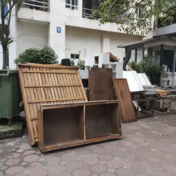 Dịch Vụ Vứt Đồ Cũ, Đồ Bỏ Đi, Đồ Cồng Kềnh Tại Ba Đình – Gọn Nhanh, Hỗ Trợ Tận Nơi