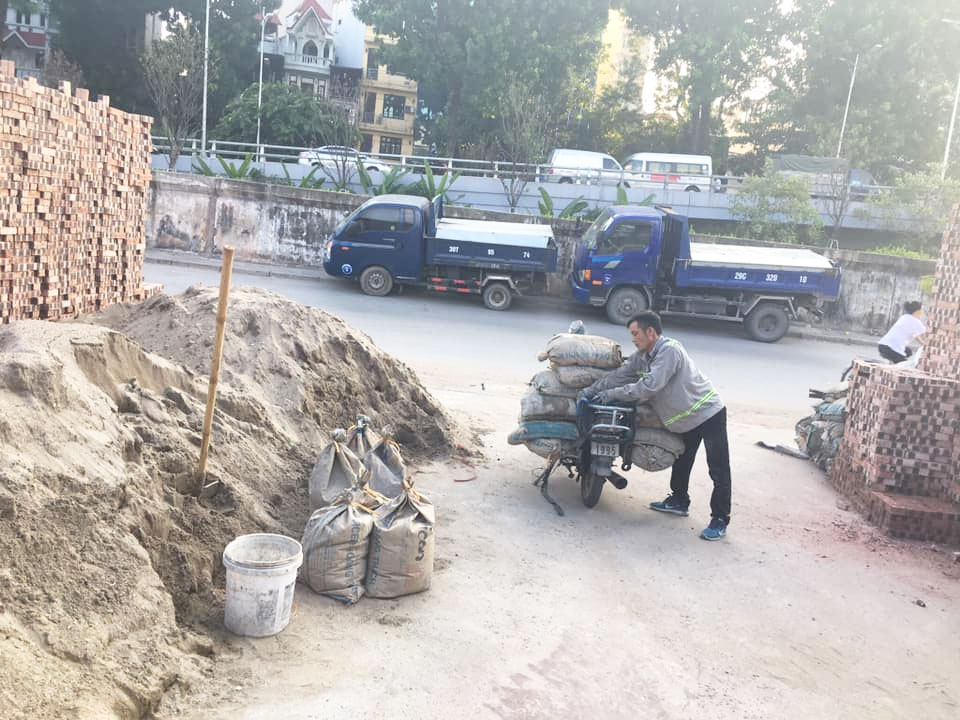 Dịch vụ giao gạch, cát, đá, xi măng đóng bao tận nhà tại phường Ba Đình, Hà Nội