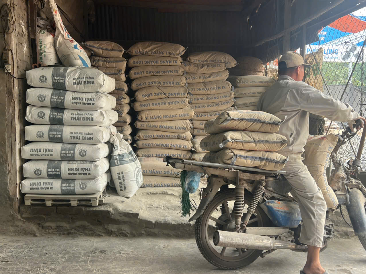 Báo Giá Xi Măng Hoàng Long tại Tây Hồ